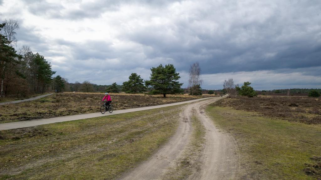Cozy & Spacious Place On A Quiet Spot In The Middle Of The Netherlands With Free Use Of 2 Women'S And 2 Men'S Bikes Plus Child Seat Putten Exterior foto